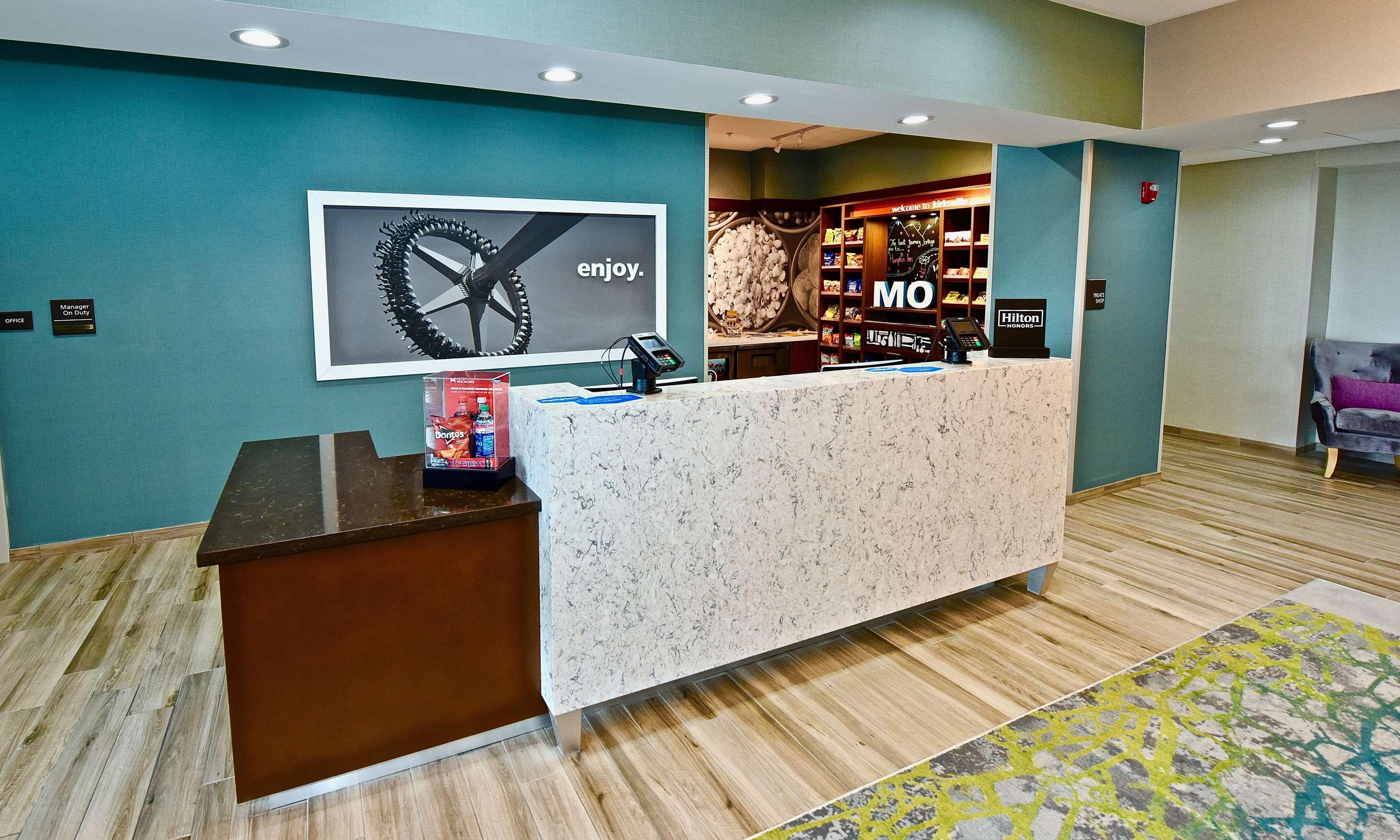 Hampton Inn By Hilton Kirksville Mo Екстериор снимка