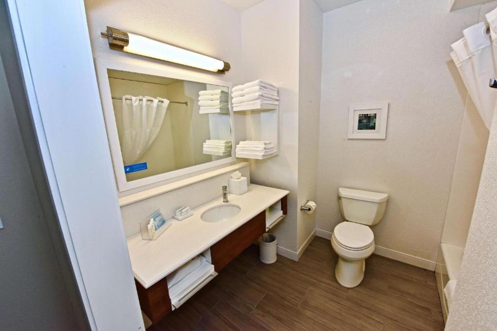 Hampton Inn By Hilton Kirksville Mo Екстериор снимка